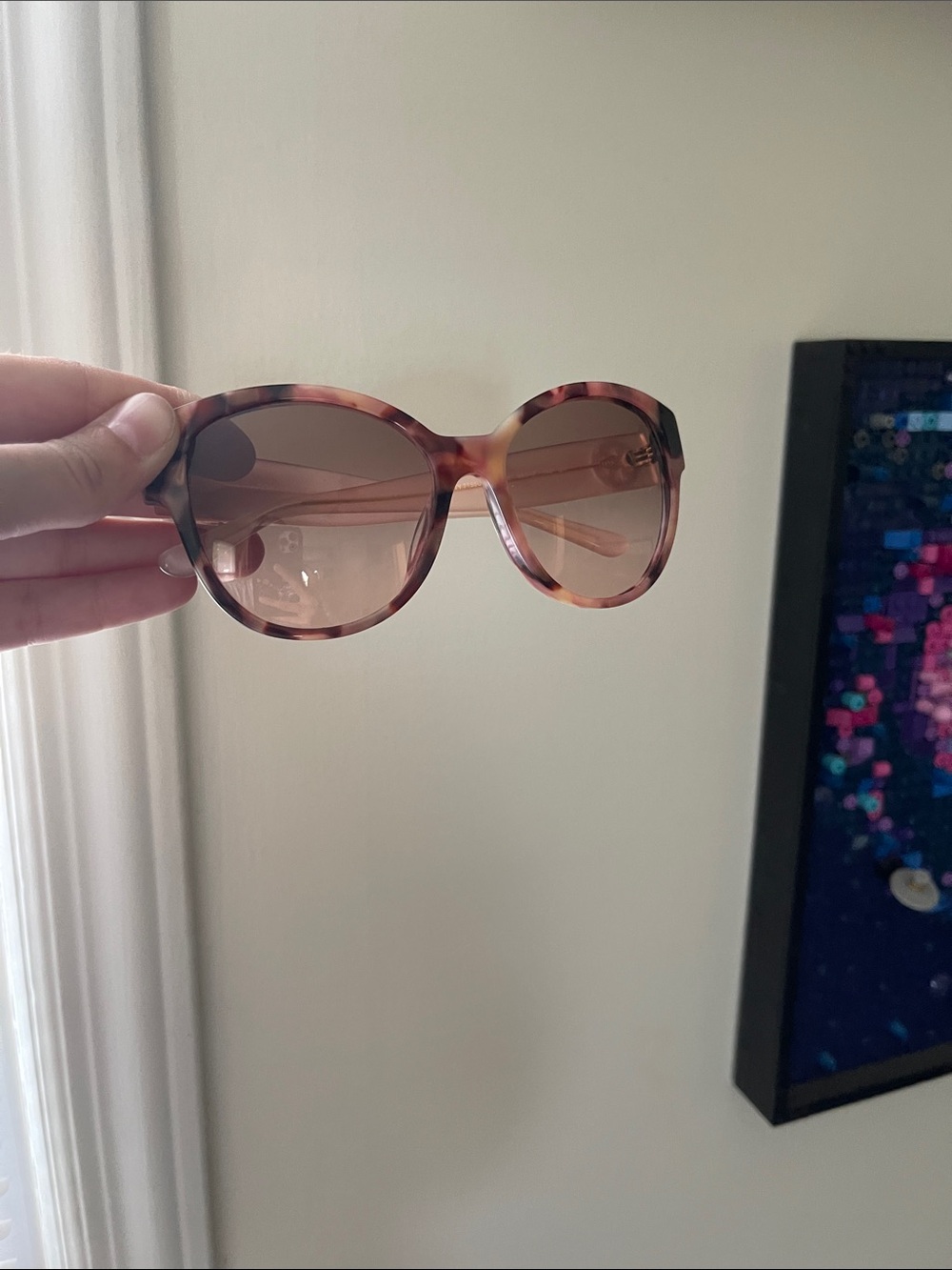 Tory Burch Tortoiseshell Round Sunglasses - Brown